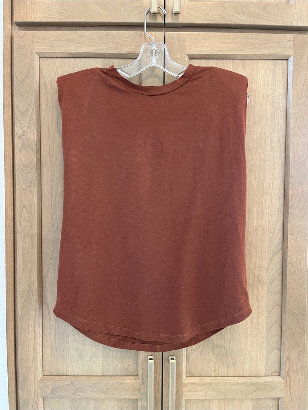 Good American Strong Shoulder Tank